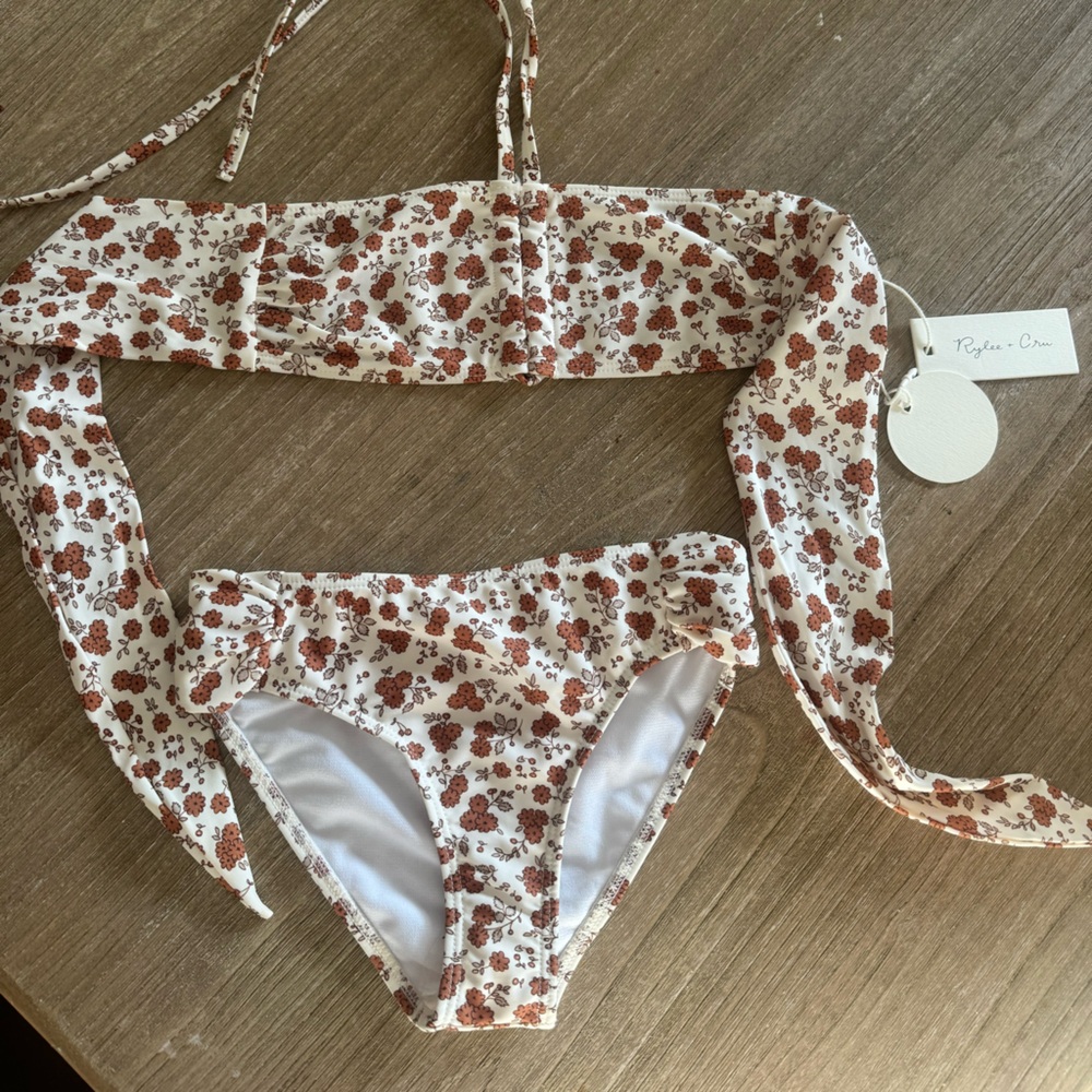 Rylee and crh 8-9 yr old bikini